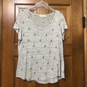 Gray Paris Print V-Neck Shirt
